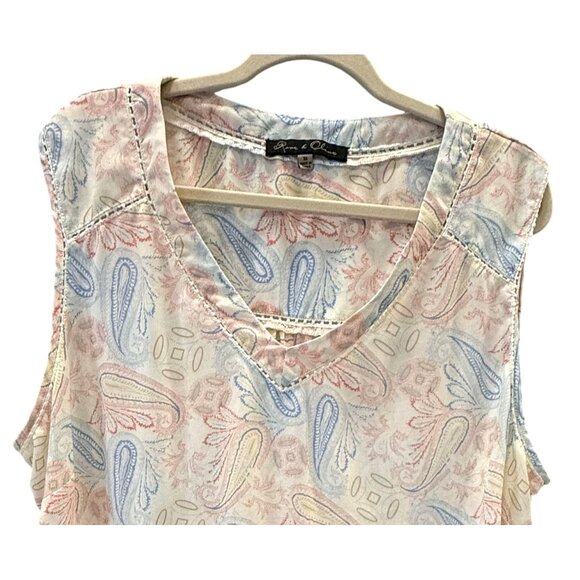 Rose & Olive Womens Sleeveless Pastel Paisley Blouse Flowy Top Plus Size 3X - Picture 2 of 5